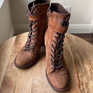 Brown suede lace up born boots size 8.5. Barely worn